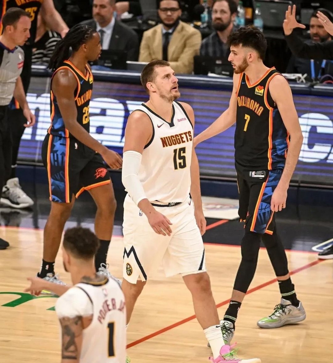 NBA季后赛国际比赛日走向成谜,埃因霍温队长鼓劲,引发热议,训练强度明显提升的简单介绍 NBA季后赛国际比赛日走向成谜,埃因霍温队长鼓劲,引发热议,训练强度明显提升的简单介绍