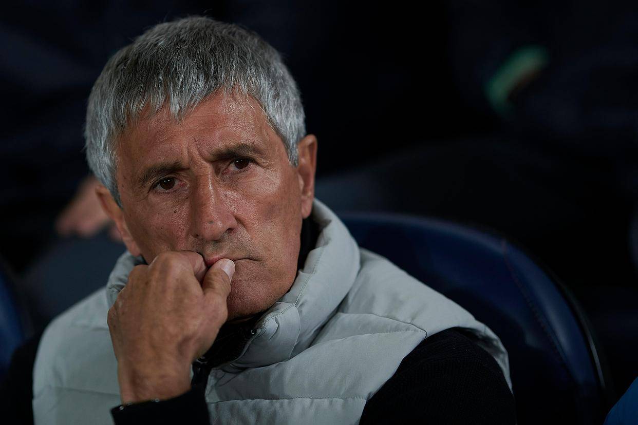 羽毛球比赛中允许双方队员挑战鹰眼