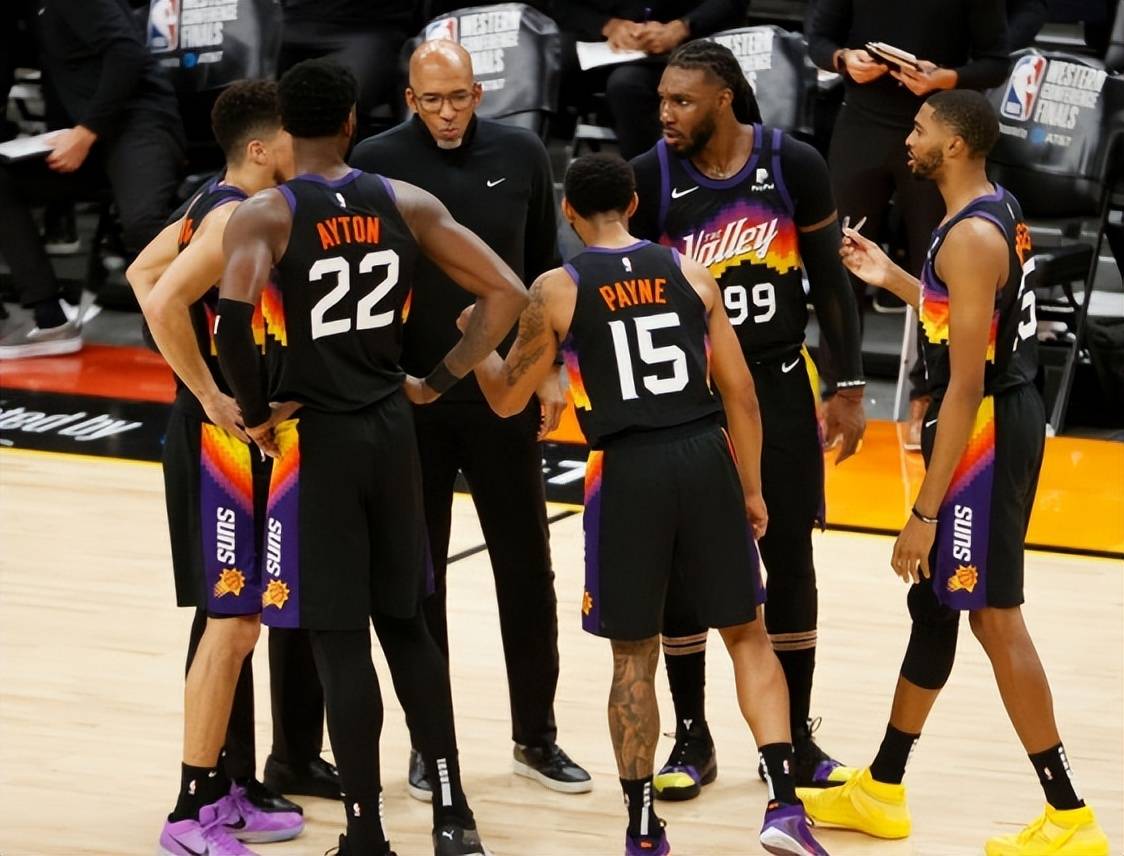 关键时刻菲尼克斯太阳调整名单以备荷甲；扳平良机环节打磨；态度坚定；纪律约束更严格(菲尼克斯金三银四时间)